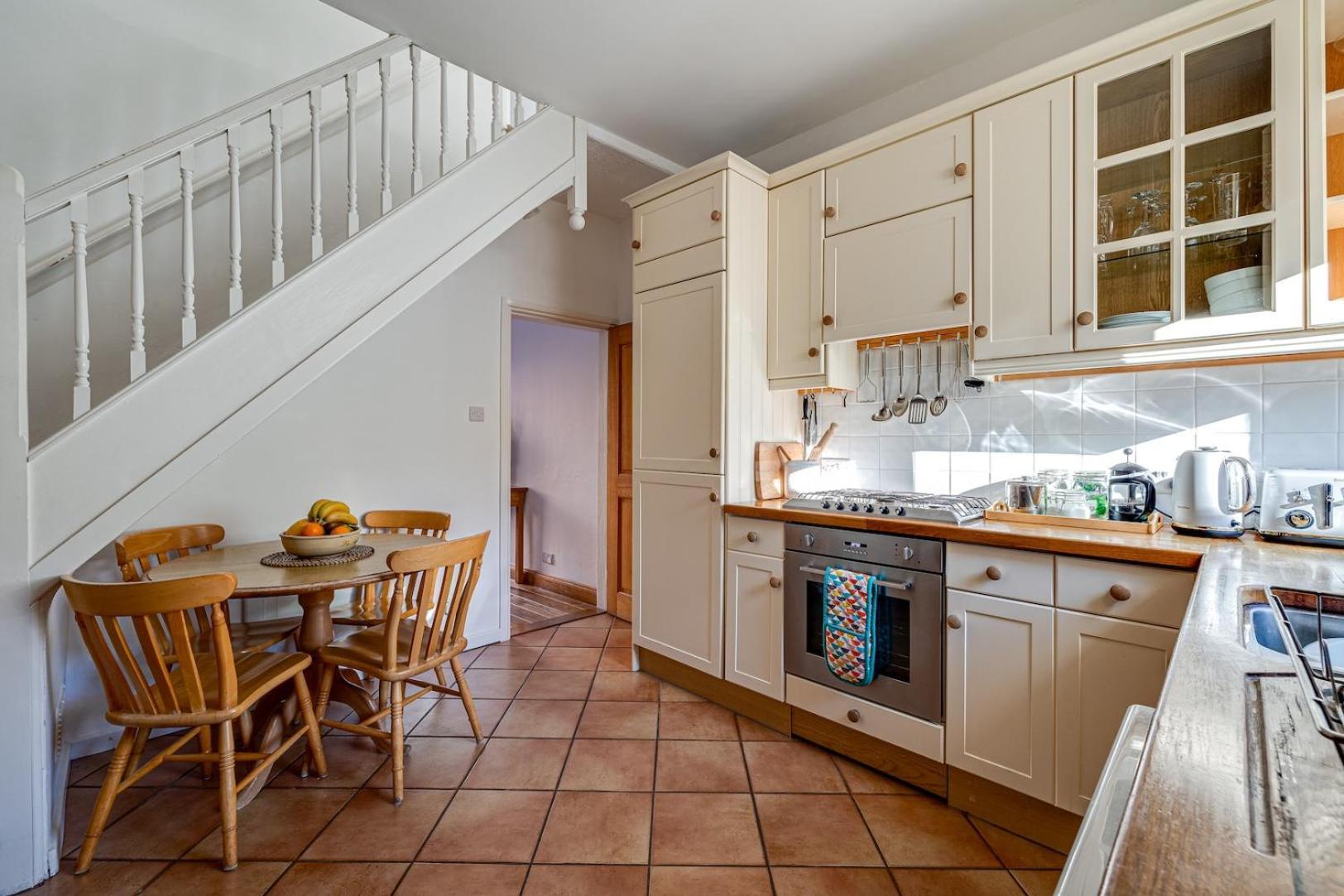 Gamul Place - Quiet Centre Holiday home *